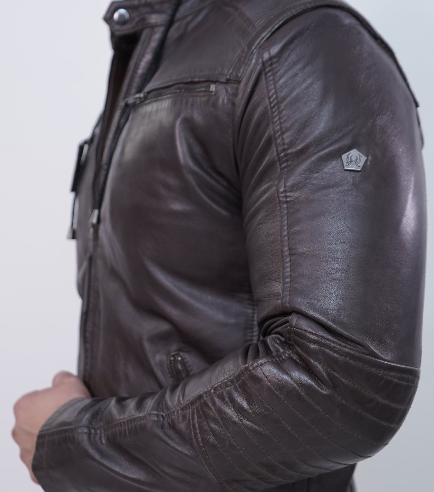 100% Heavy Washed Detachable Hood Jacket - Brown | MX20